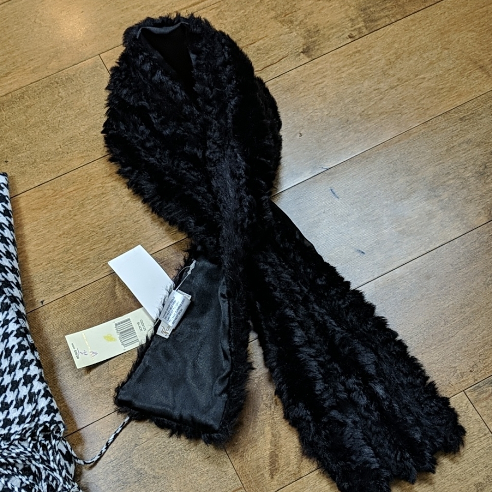 2 scarves - Picture 3 of 3